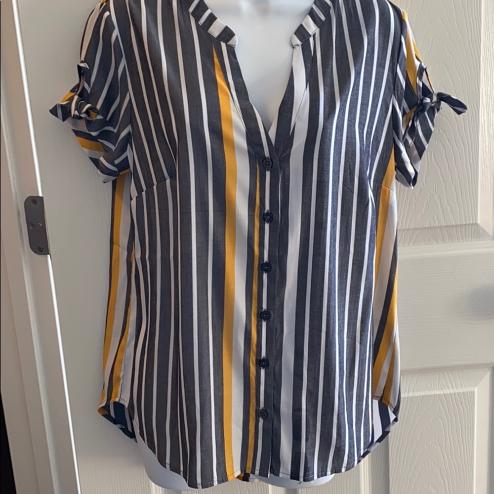 Ny&co bow sleeve top